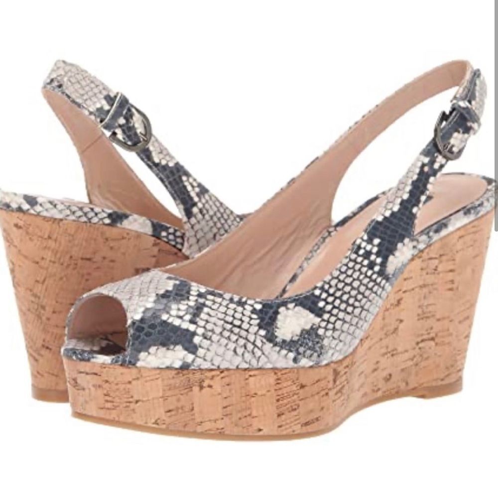 Stuart Weitzman NWOT Jean Snake-Embossed Leather Slingback Sandals size 9
